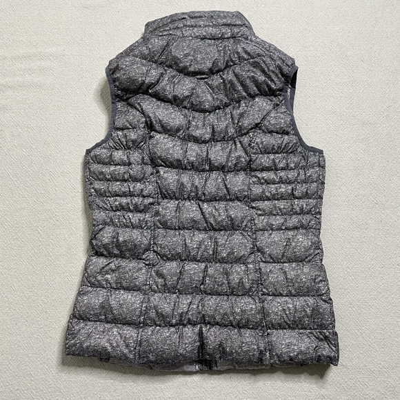 Blanc Noir Grey Melange Quilted Down Zip Up Puffer Vest S - Picture 4 of 6